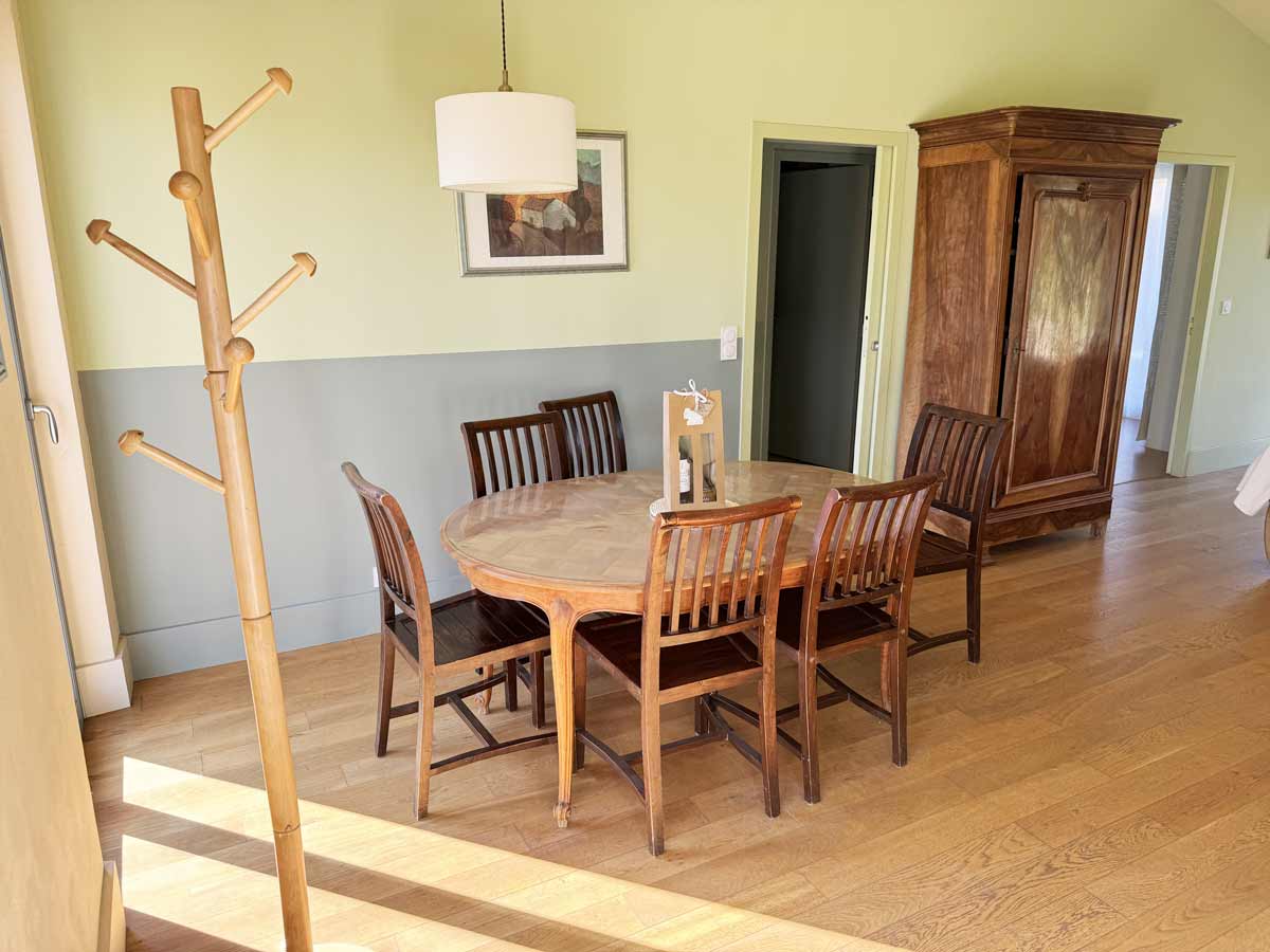 Salle à manger du Gîte du Château d'Eyran