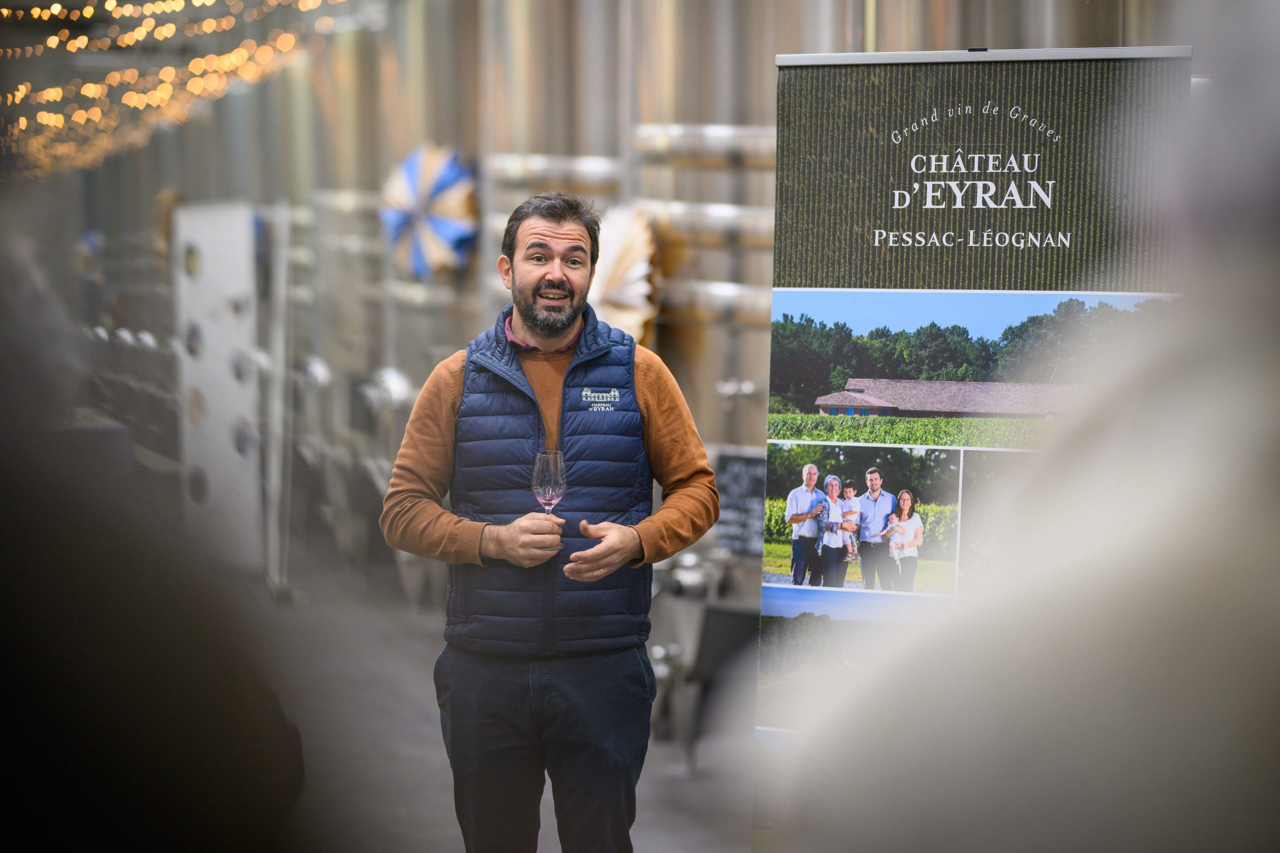 Charles Savigneux faisant une visite lors des portes ouvertes